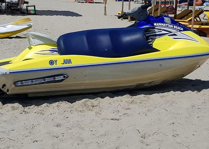 Vela Beachfront Private Terrace Apartment Golem (Tirana)