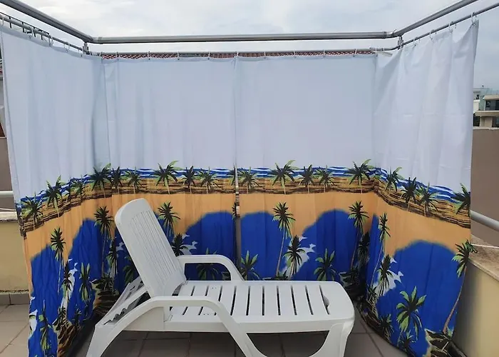 Vela Beachfront Private Terrace Apartament Golem (Tirana)