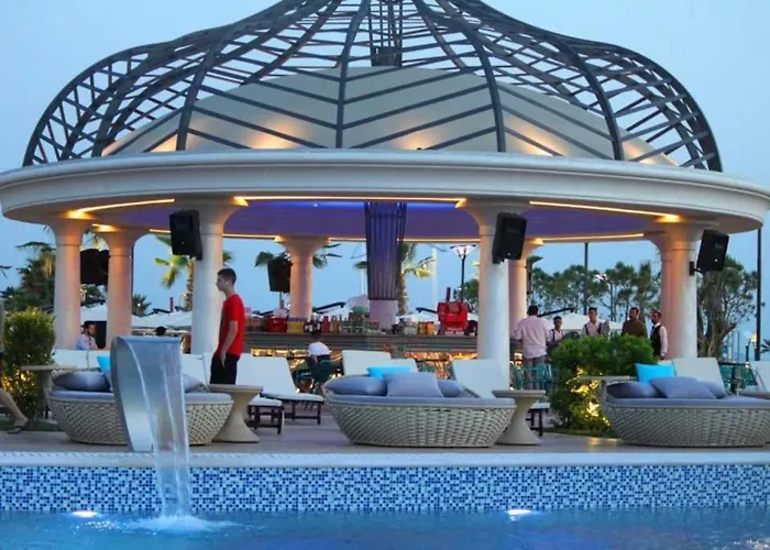 Vela Beachfront Private Terrace Apartament *